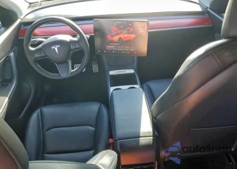 2022 Tesla Model Y z USA, uszkodzony, nr VIN 7SAYGDEF5NF373856